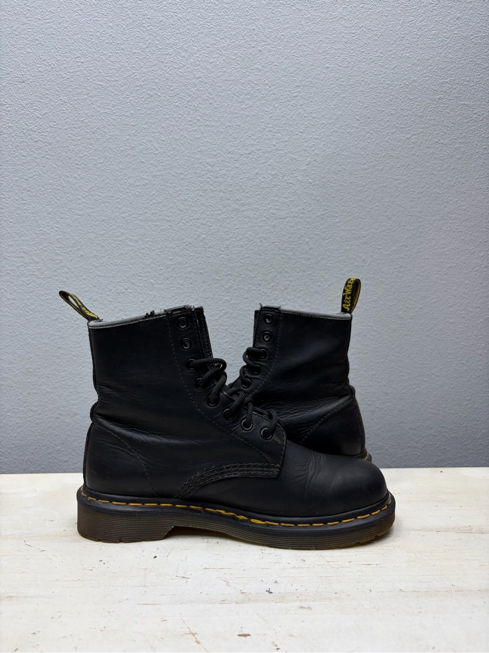 Dr. Martens Black Leather Pascal Lace Up Boots Size 7 - Picture 2 of 8